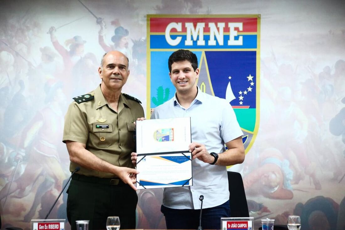 CMNE e Prefeitura do Recife firmam parceria para ampliar empregabilidade de militares temporários