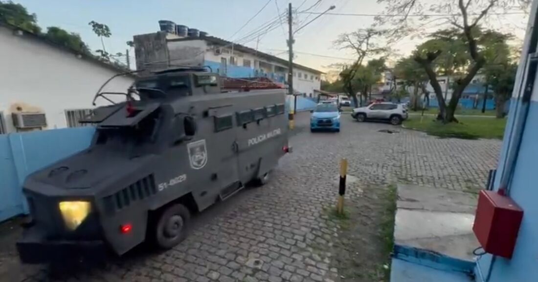 Polícia faz operação contra o Comando Vermelho na zona oeste do Rio de Janeiro
