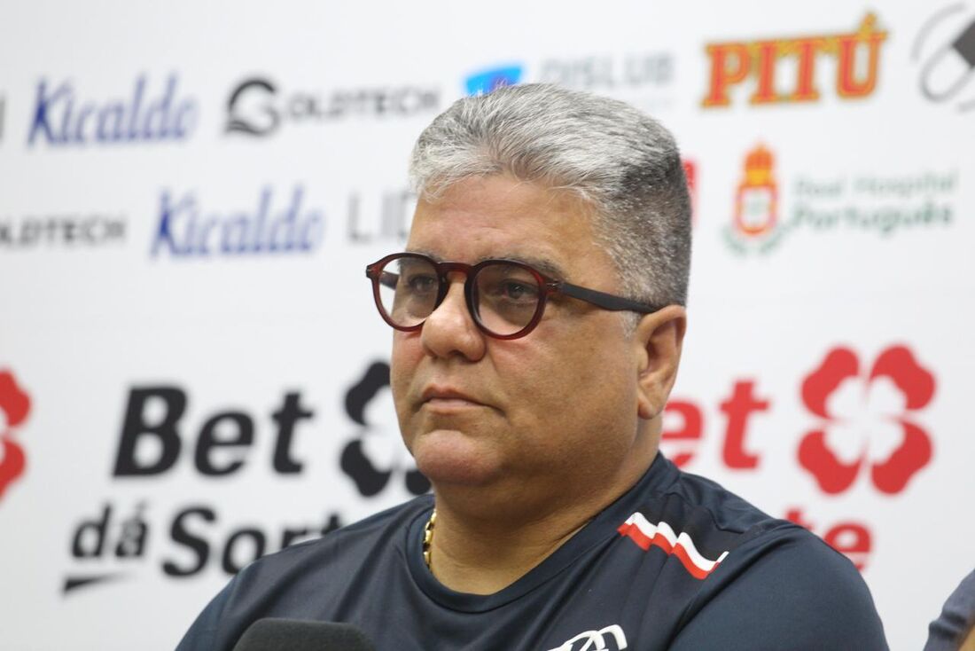 Marcelo Cabo, treinador do Santa Cruz