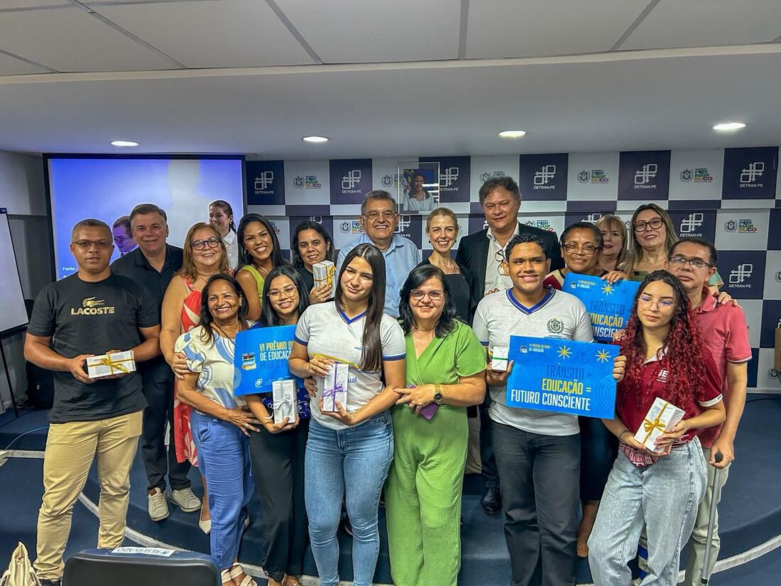 Cerimônia ocorreu na sede do órgão, com a presença de representantes da SEE e da Receita Federal