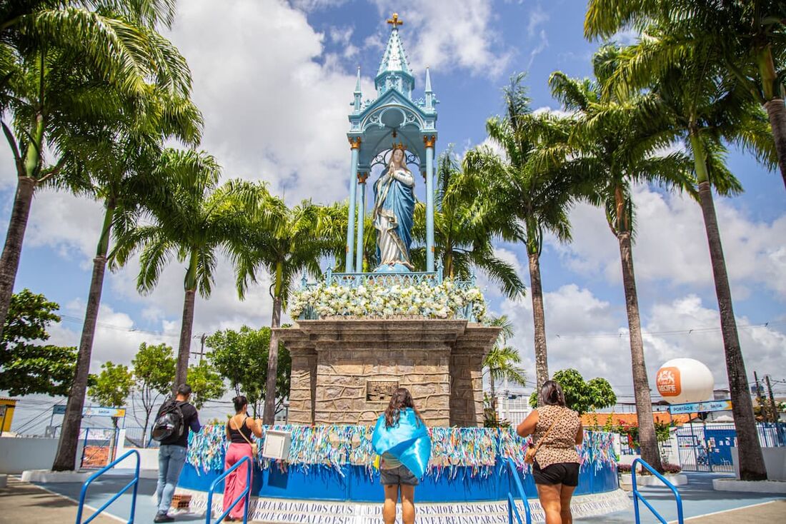 Fiéis visitam Santuário de Nossa Senhora da Conceição