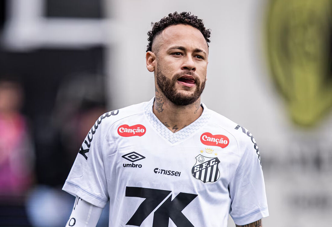 Aproveitamento com Neymar: 17 jogos - 6 vitórias, 5 empates e 6 derrotas: 23 pontos (45%)