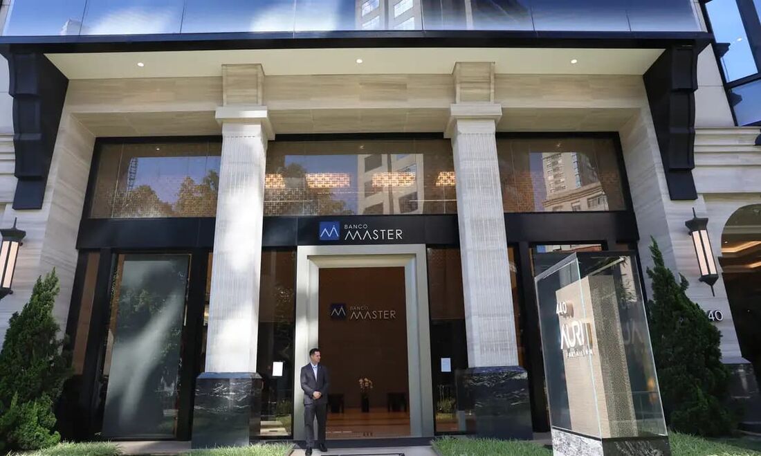 O diretor exonerado foi Pedro Pinheiro Guerra Leal.