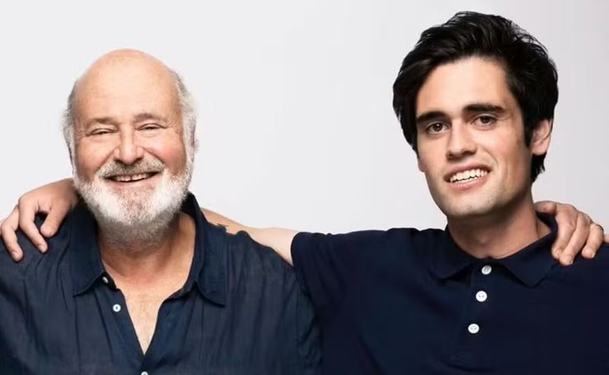 Rob e Nick Reiner - Nick responderá por duas acusações de homicídio em primeiro grau no perturbador duplo assassinato