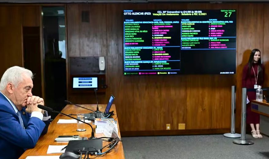 Otto Alencar conduz sessão da CCJ do Senado: após avançar na Câmara e gerar reação de críticos nas ruas, proposta para proteger parlamentares de ações na Justiça foi barrada no colegiado com o apoio de todos os seus membros