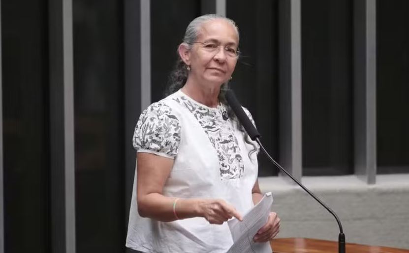 Heloísa Helena retomou o histórico de ruptura com o PT e fez críticas diretas ao governo do presidente Luiz Inácio Lula da Silva