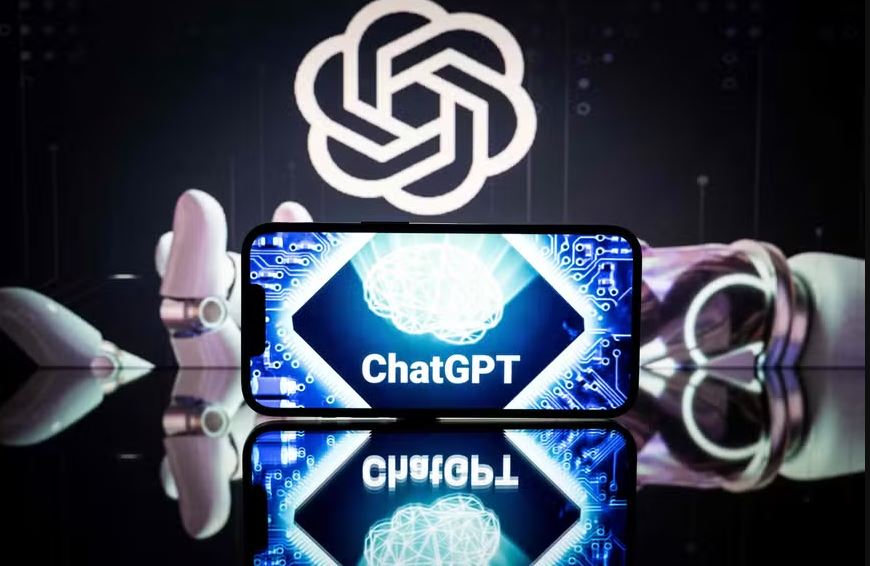 ChatGPT vai ter  inclui "novas referências a um 'recurso de anúncios' com 'conteúdo bazar', 'anúncio de busca' e 'carrossel de anúncios de busca'."