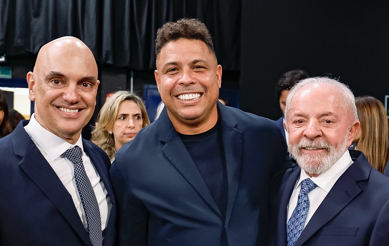 Em lançamento do SBT News, Alexandre de Moraes agradeceu ao presidente Lula pelas negociações com os Estados Unidos