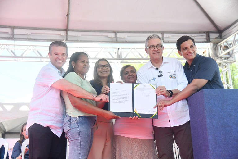 Evento aconteceu com a presença da primeira dama e de ministros do governo