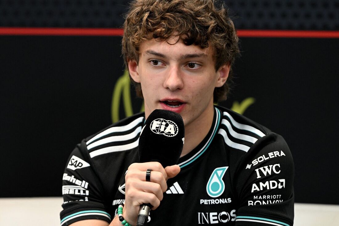 Kimi Antonelli, piloto da Mercedes