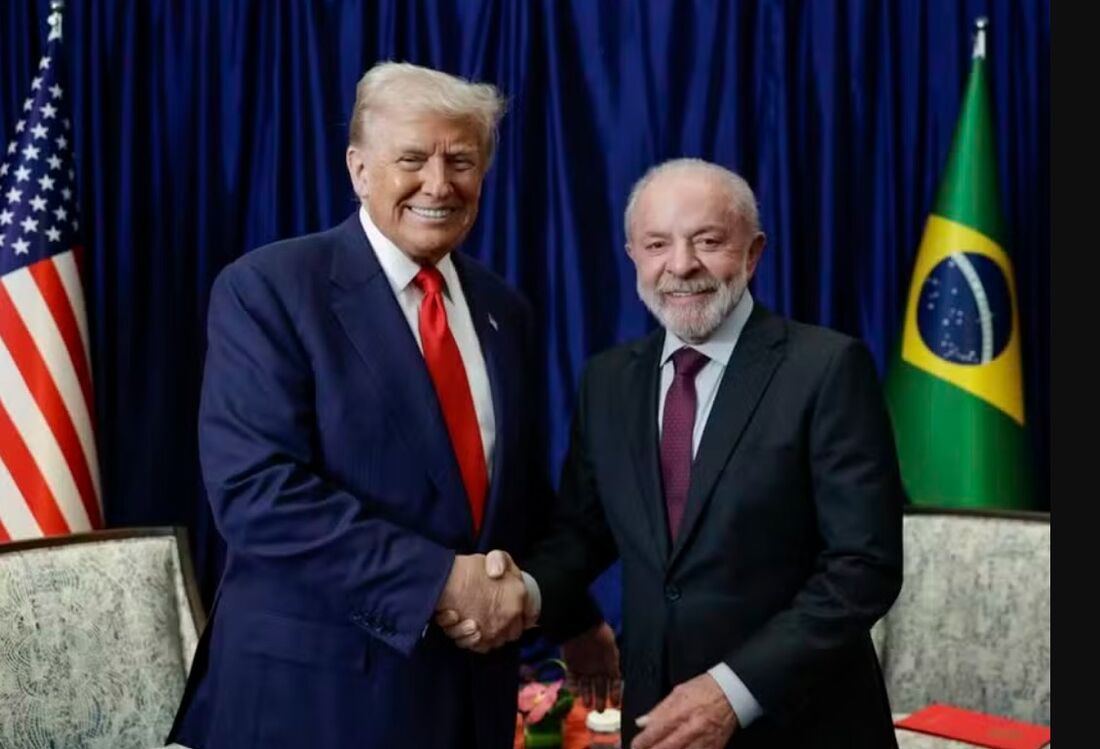 Donald Trump e Luiz Inácio Lula da Silva durante encontro na Malásia 