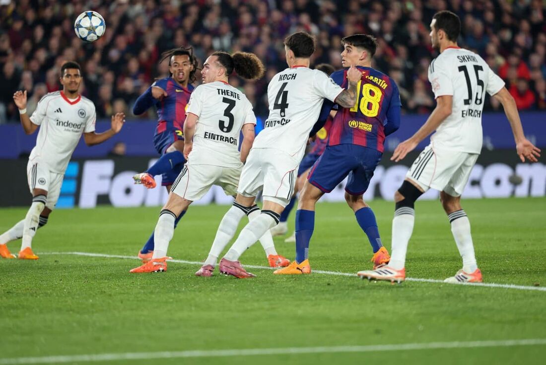 Koundé salvou o Barcelona de nova derrota na Champions League