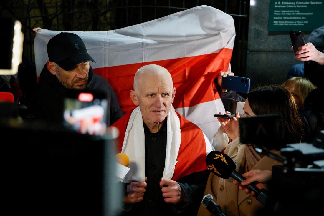 Bielorrússia liberta líder da oposição Maria Kolesnikova e Nobel da Paz Ales Bialiatsky