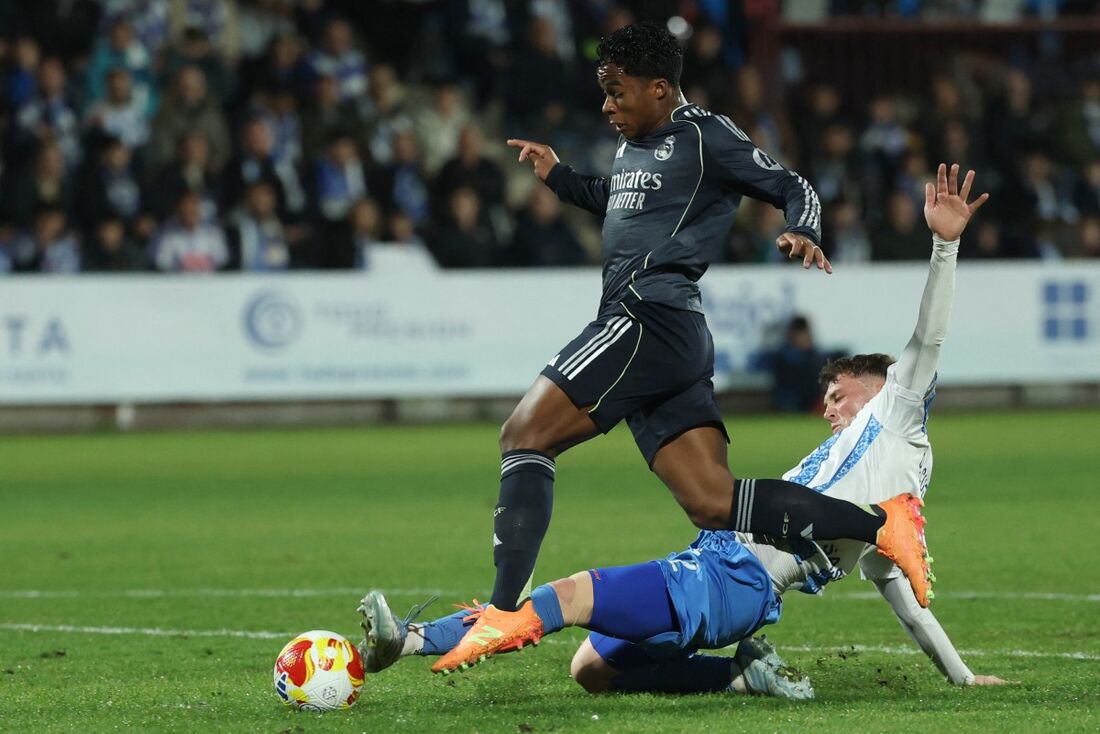 Endrick em ação pelo Real Madrid na Copa do Rei