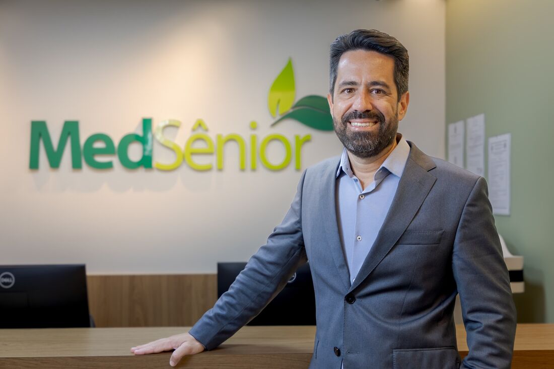 A gente não reage ao problema, a gente se antecipa a ele", Alexandre Cunha, Diretor regional da MedSênior no Recife