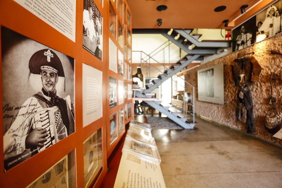 A concentração ocorre às 15h30, no Paço Alfândega e segue pela Marquês de Olinda e Marco Zero, em direção à Praça do Arsenal.