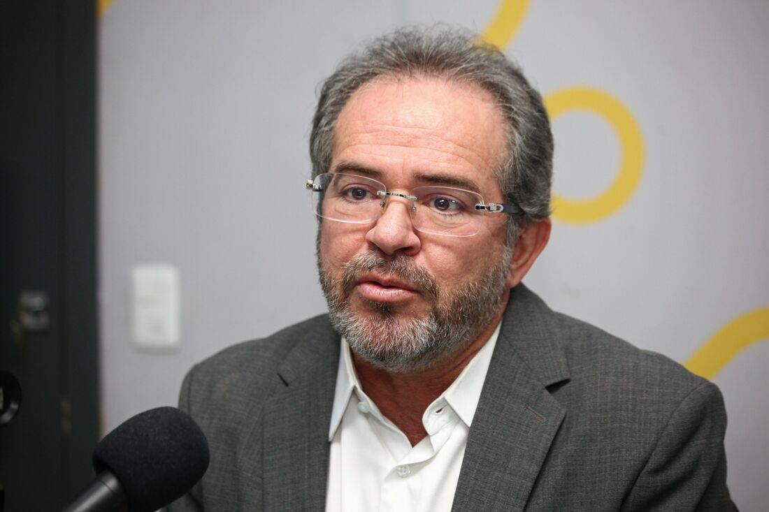 Programa Folha Política com Valdecir Pascoal, presidente do TCE-PE.