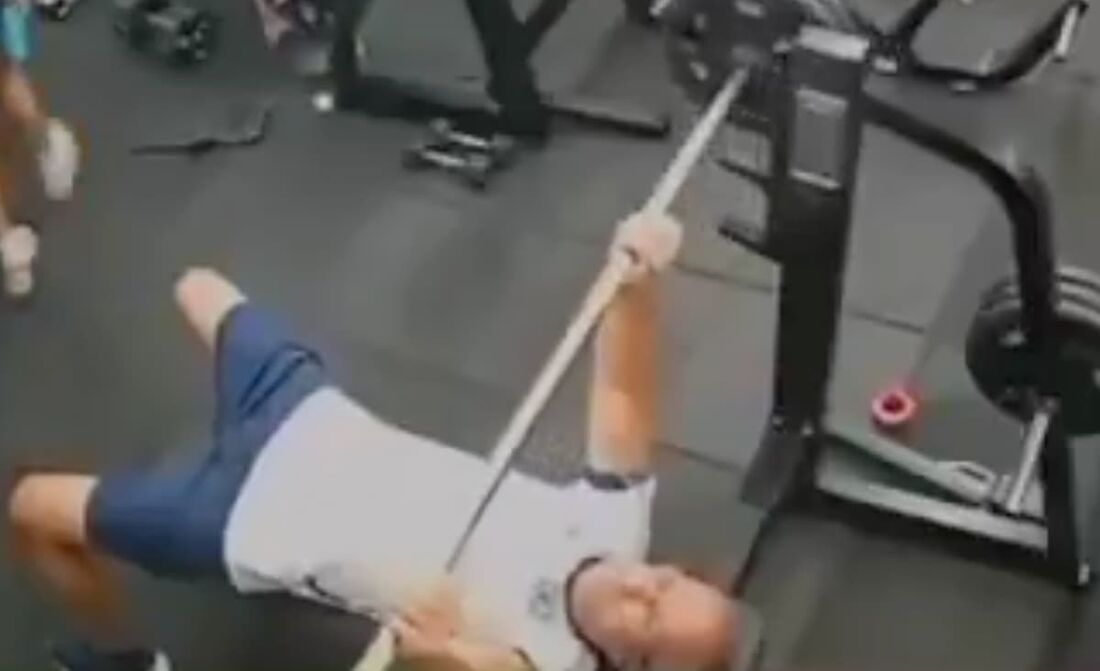 Ronald sofreu acidente enquanto realizada exercício na academia 