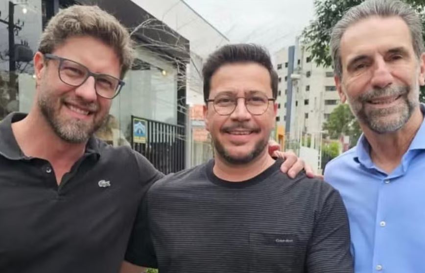 Da esquerda para a direita: Requião Filho, Arilson Chiorato e Enio Verri 