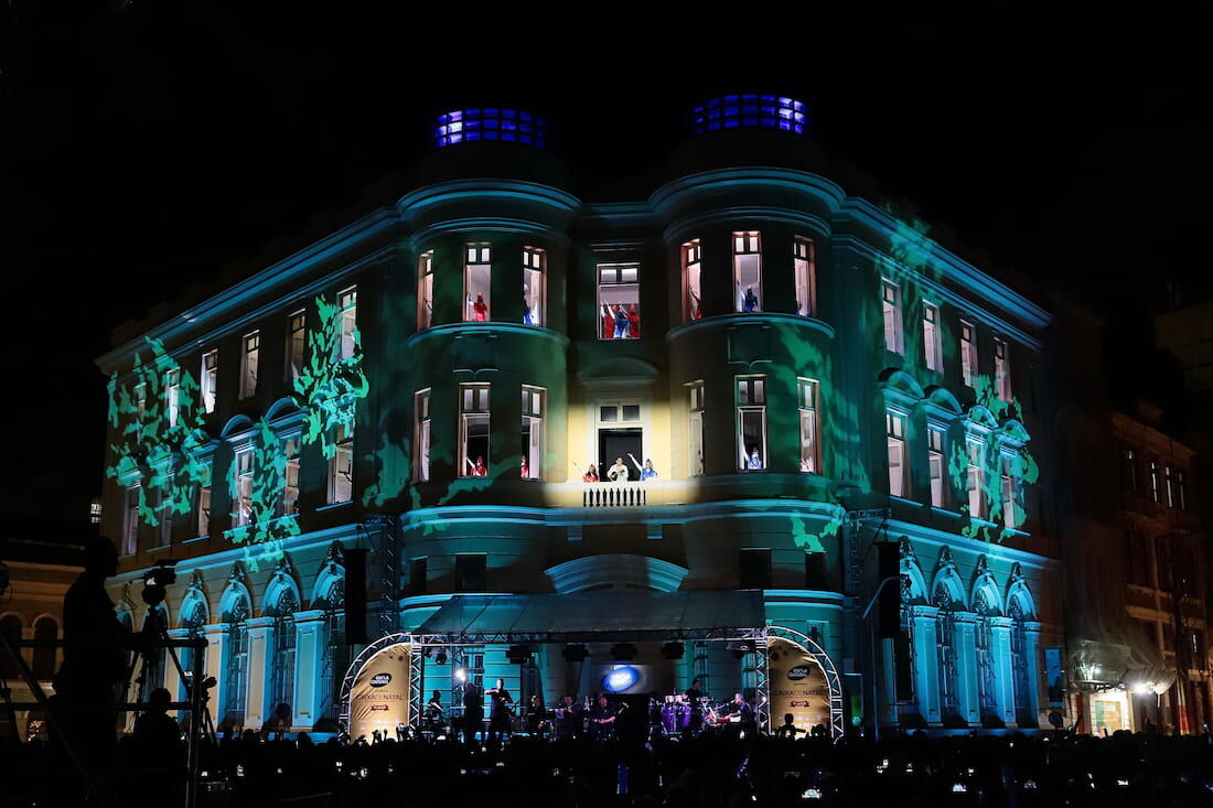 Espetáculo "Caixa de Natal" acontece neste domingo (7), a partir das 18h