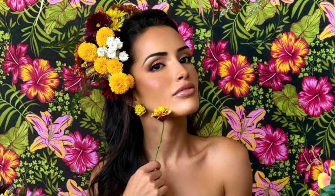 Letícia Bastos lança o EP "Meu Oxente"