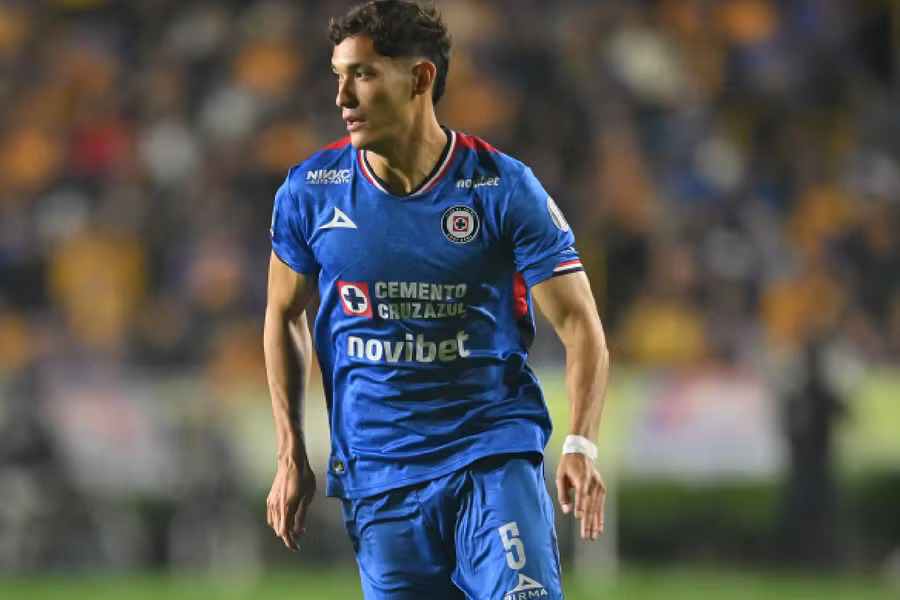 Jesús Orozco Chiquete sofreu uma luxação no tornozelo direito com lesão ligamentar e deve ficar fora dos gramados por até seis meses