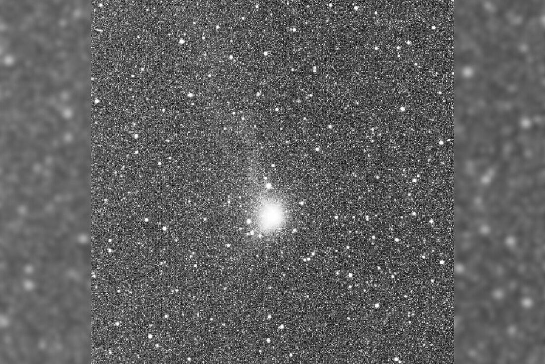 Cometa atingiu o auge da aproximação com a Terra nesta sexta-feira. 