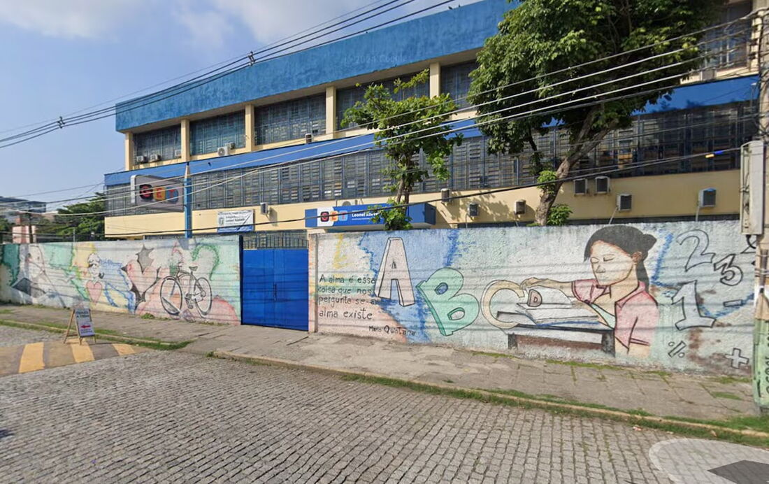Escola Municipal Leonel de Azevedo, na Ilha do Governador