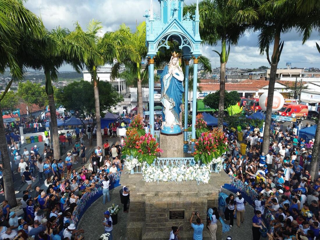 Celebração do Dia da Nossa Senhora da Conceição no Recife, nesta segunda-feira (8)