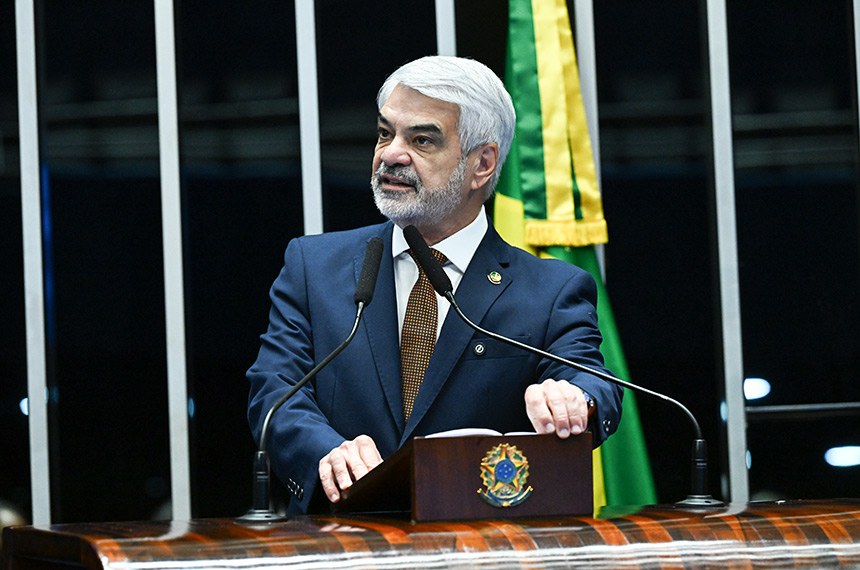 Senador Humberto Costa