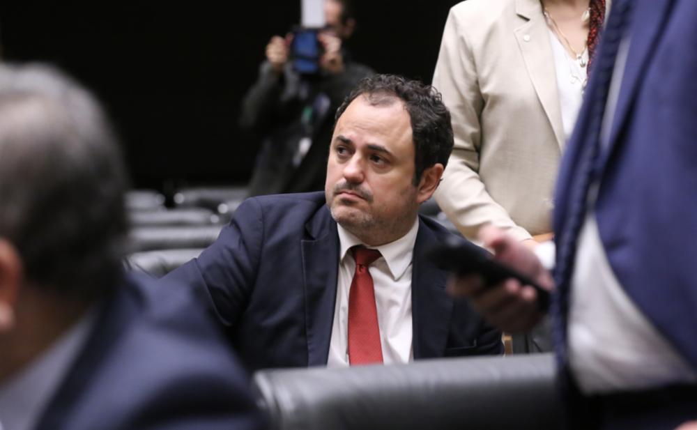 Deputado Glauber Braga (PSOL-RJ) teve mandato suspenso por seis meses