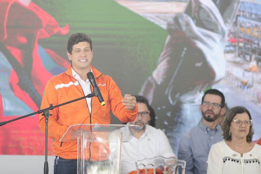 Cerimônia de anúncio da ampliação da capacidade operacional da Refinaria Abreu e Lima, no Porto de Suape, com a presença do presidente Lula.