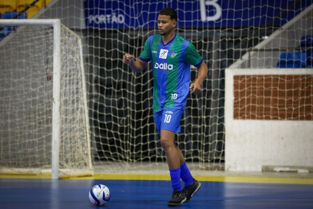 Identificado como Luiz Felipe Gomes de Jesus, o jogador estava disputando uma competição sub-21 de futsal no Recife