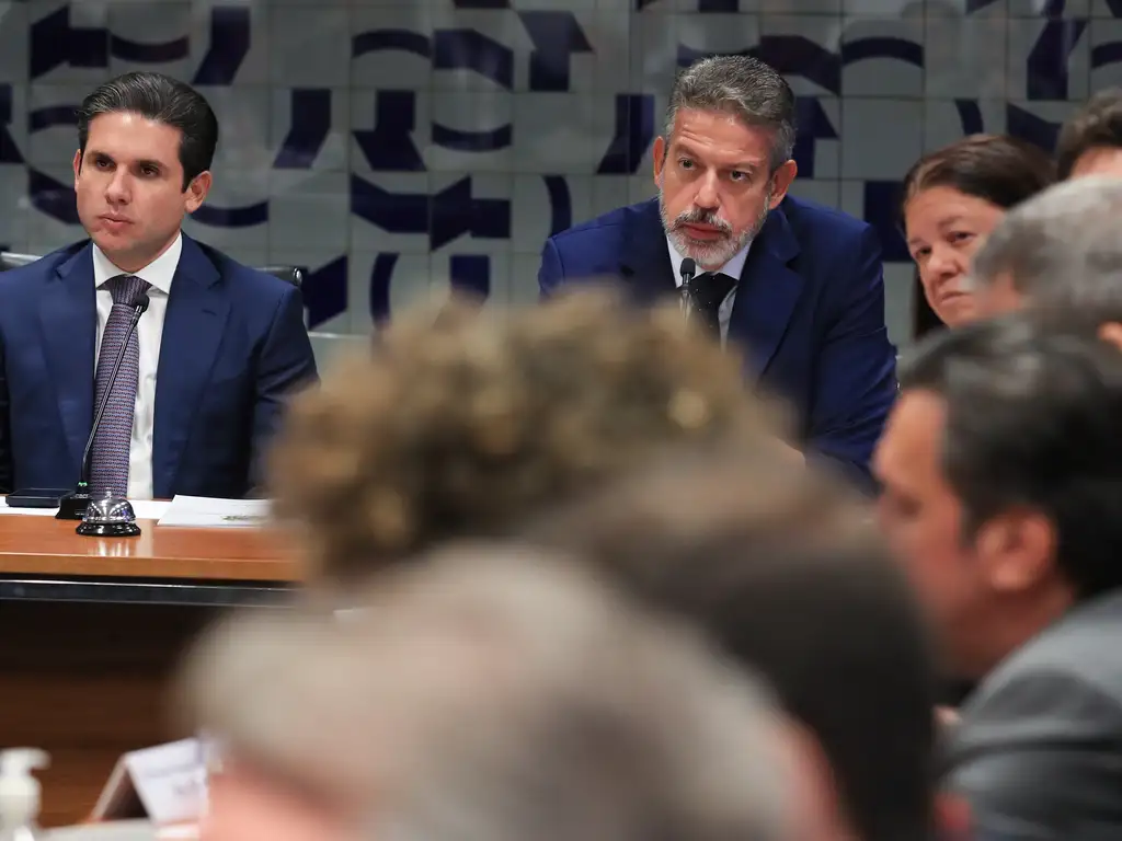 Câmara dos Deputados: o presidente Hugo Motta e o deputado Arthur Lira