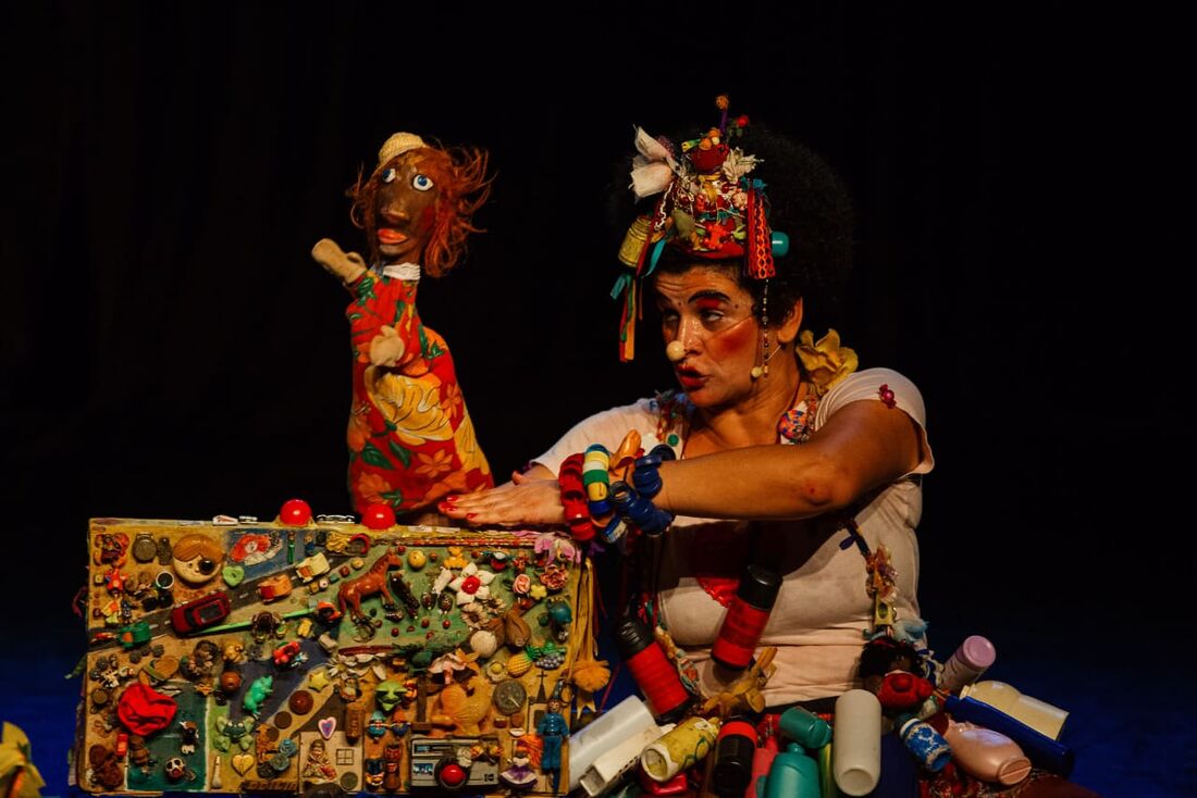 A atriz e produtora cultural Odília Nunes realiza a 7ª edição do festival "Chama Violeta", de 19 a 21 de dezembro, no Sertão do Pajeú