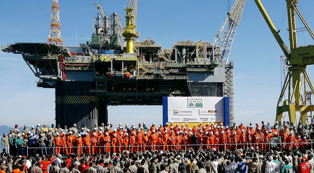 Petroleiros mantêm início da greve nacional dos petroleiros para a segunda-feira, 15