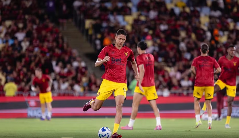 Riquelme, zagueiro do Sport