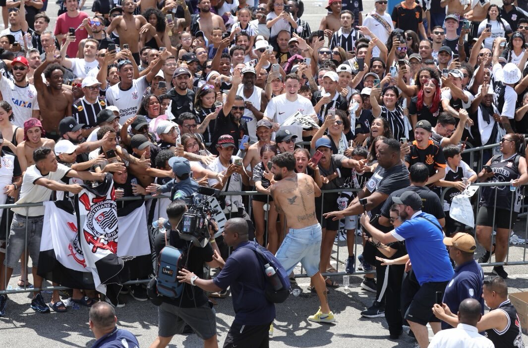 Após o título, o Corinthians provocou os rivais Palmeiras e Vasco