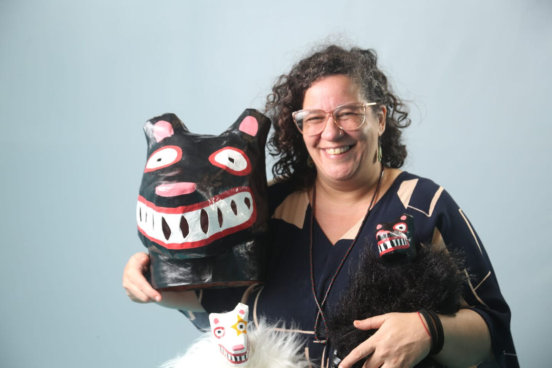 Artista Cíntia Viana é quem assina a escultura em Tracunhaém