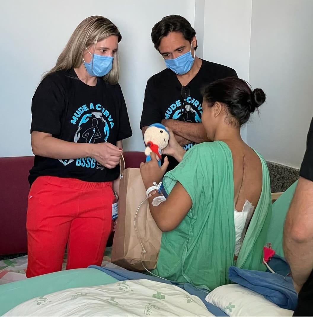 O Mude a Curva reúne médicos de vários estados e é conduzido pelo Brazilian Spine Study Group