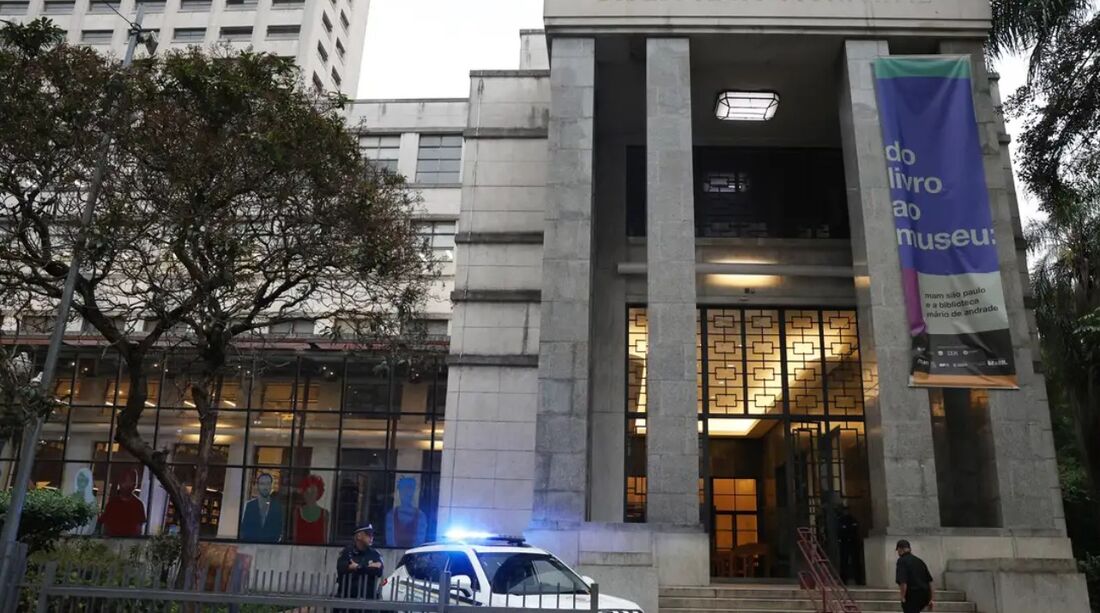 Obras estavam em uma exposição na Biblioteca Mário de Andrade.