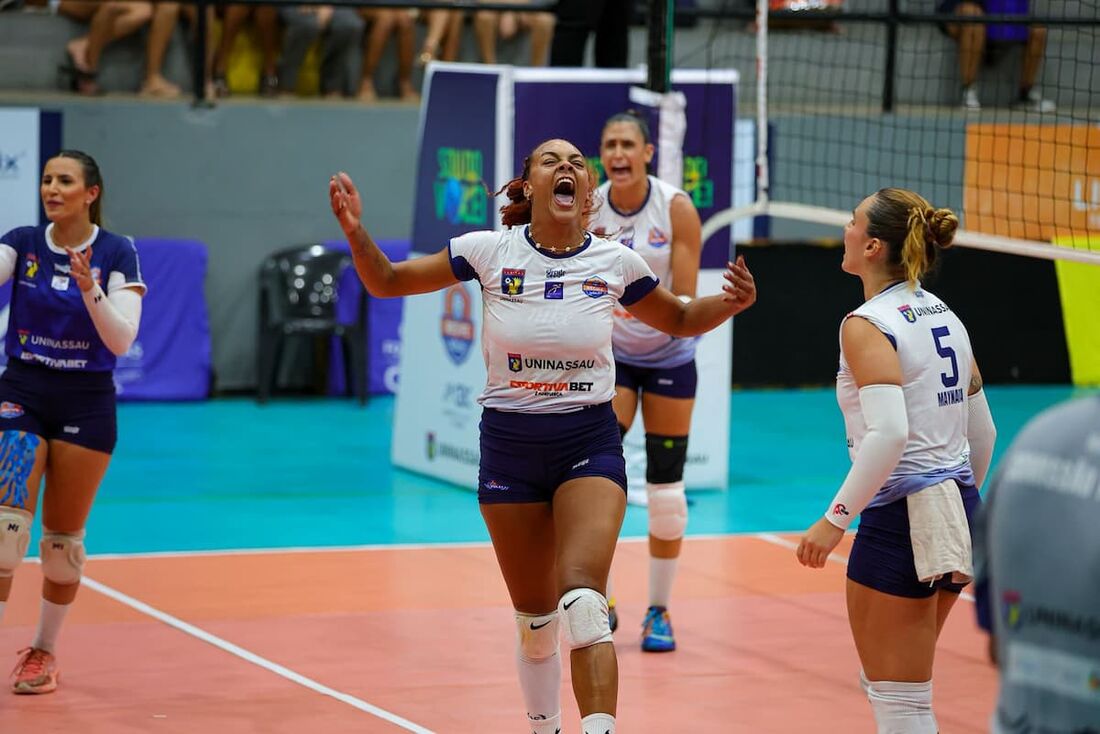 Recife Vôlei se recupera de derrota na estreia e vence primeira na Superliga B