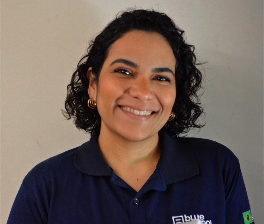 Professora Pérola Silva, docente de Língua Inglesa da Blue School Recife