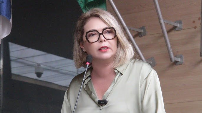 Liana Cirne propõe emenda de auxílio-aluguel para mulheres vítimas de violência de gênero no Recife
