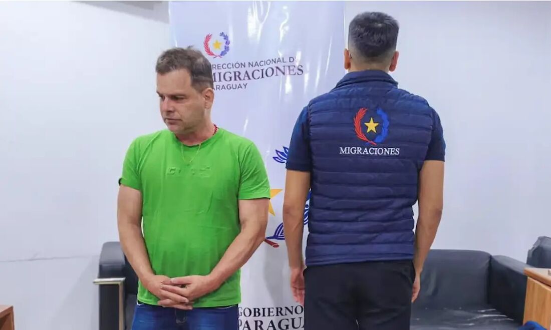 Após a detenção de Silvinei no Paraguai, o ministro Alexandre de Moraes, relator da ação penal da trama golpista no STF, determinou a prisão preventiva do ex-diretor da PRF de Bolsonaro.