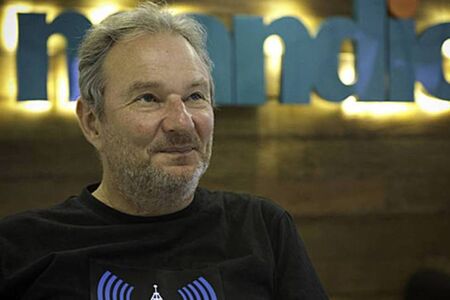 Morre Aleksandar Mandic, pioneiro da internet comercial no ...