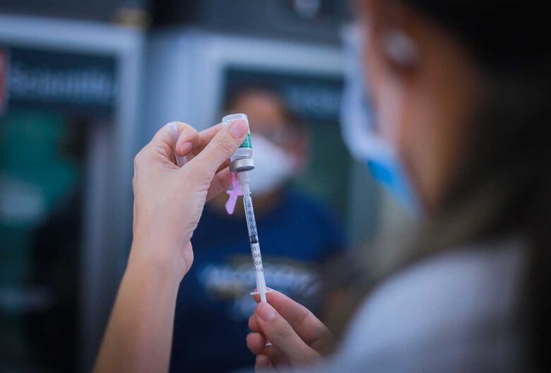 Campanha de vacinação (Foto: Arthur de Souza/Folha de Pernambuco)