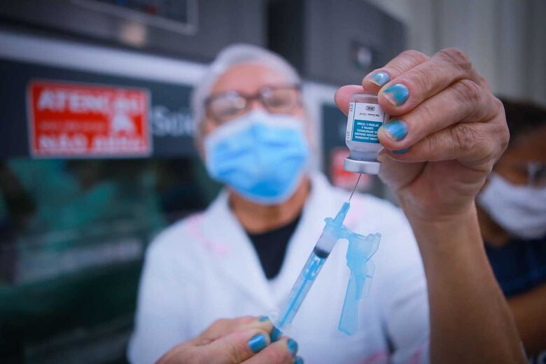 Campanha de vacinação (Foto: Arthur de Souza/Folha de Pernambuco)