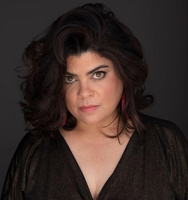 Isabela Moraes, cantora caruaruense