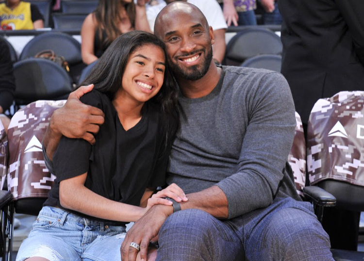 Ex-jogador de basquete, Kobe Bryant faleceu em janeiro, aos 41 anos, em um acidente de helicóptero, nos EUA. Ele estava acompanhado da filha Gianna, de 13. Foto: Reprodução/Internet